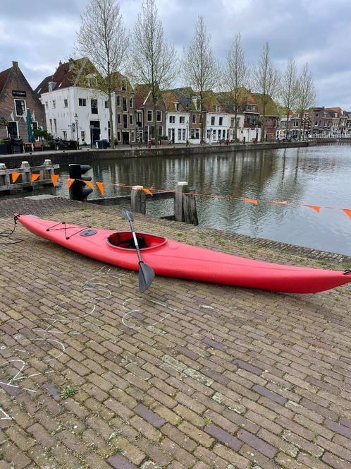 Nova Caribe kano met peddel (polyethyleen), Watersport en Boten, Kano's, Gebruikt, Overige typen, Eén persoon, Ophalen
