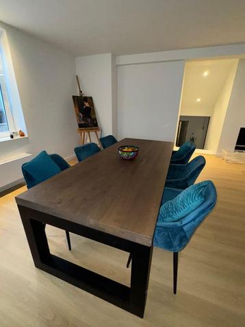 Grote eettafel (240x100 cm, Venlo) beschikbaar voor biedingen