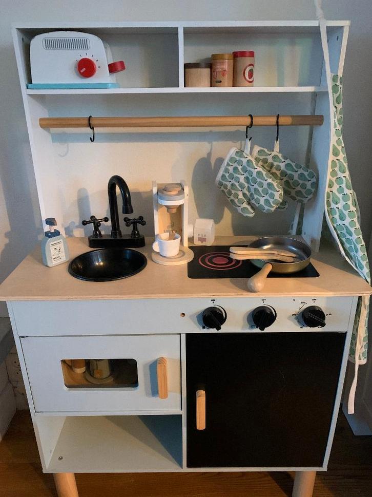 speel keukentje Hema incl. accessoires, Kinderen en Baby's, Speelgoed | Speelkeukens, Gebruikt, Speelkeuken, Hout, Ophalen