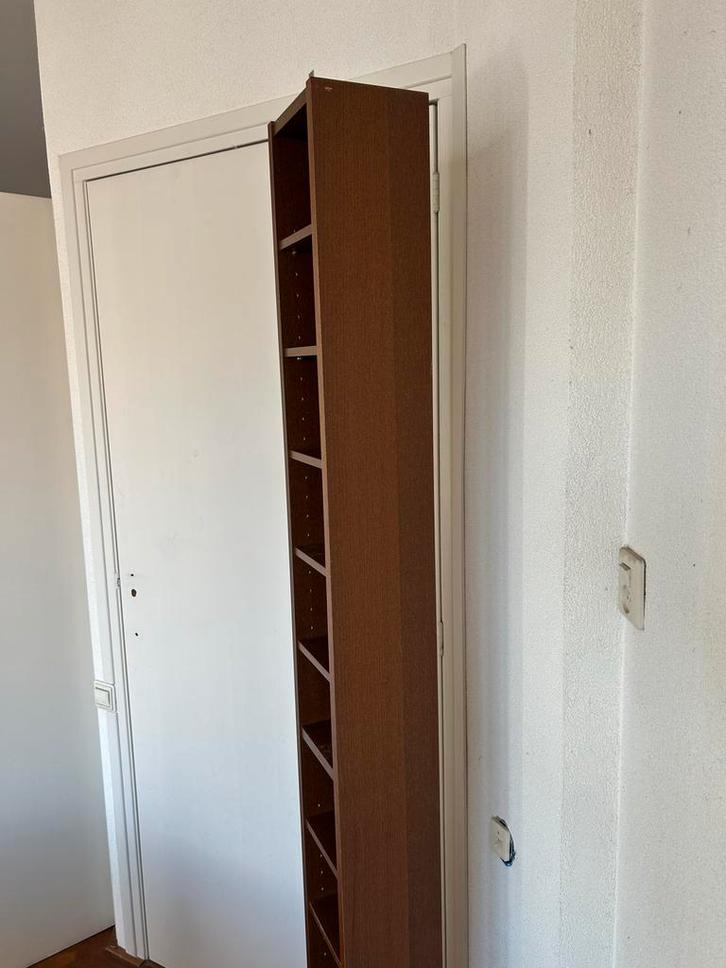 Hoge Smalle CD kast, Huis en Inrichting, Kasten | Boekenkasten, Gebruikt, Minder dan 50 cm, 200 cm of meer, Minder dan 25 cm, Met plank(en)