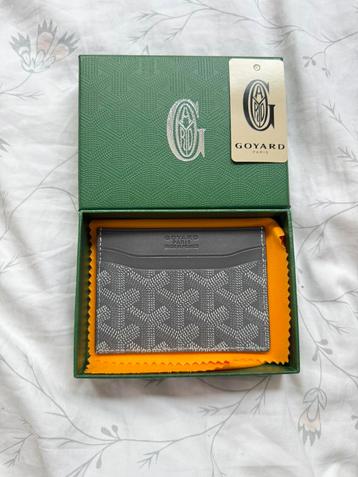 Goyard luxury grey wallet beschikbaar voor biedingen