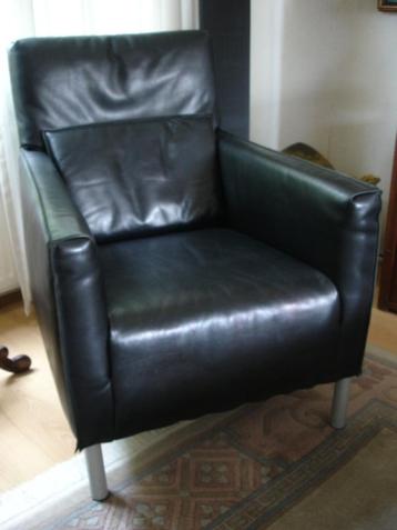 Fauteuil Gerard van den Berg, i.z.g.s. goede kwaliteit leder beschikbaar voor biedingen