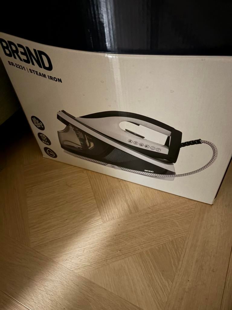 Stoomstrijkijzer - Nieuw in doos, Ophalen of Verzenden, Nieuw, Strijkijzer met snoer