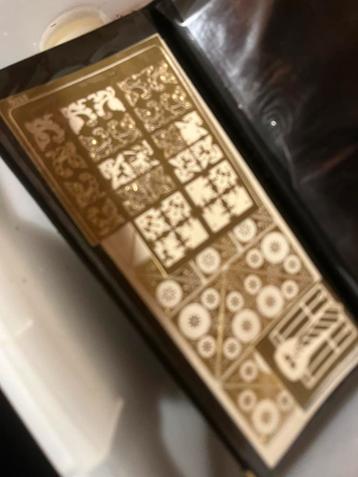 Knutselen stickervellen/kaarten maken beschikbaar voor biedingen