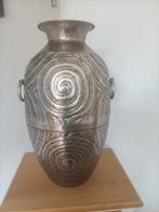 Nikkel vaas 56 hoog, Gebruikt, Overige kleuren, 50 tot 75 cm, Ophalen of Verzenden