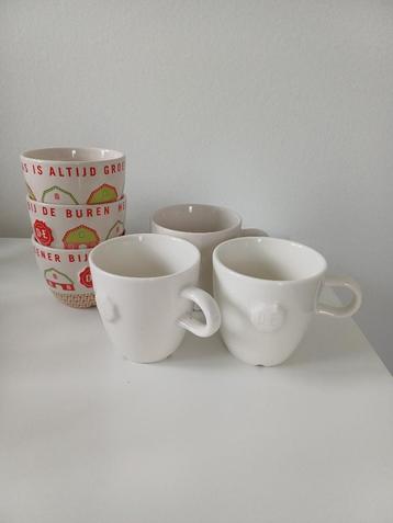 Douwe Egberts Cappucino mokken en Kommen beschikbaar voor biedingen