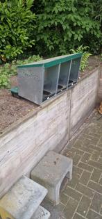 Legnesten met opvangbak, Ophalen, Zo goed als nieuw, Kippenhok of Kippenren