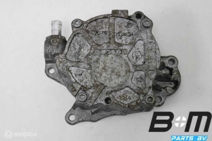 Onderdrukpomp VW Tiguan 5N 2.0 TDI CFGC 03L145100F, Auto-onderdelen, Motor en Toebehoren, Gebruikt