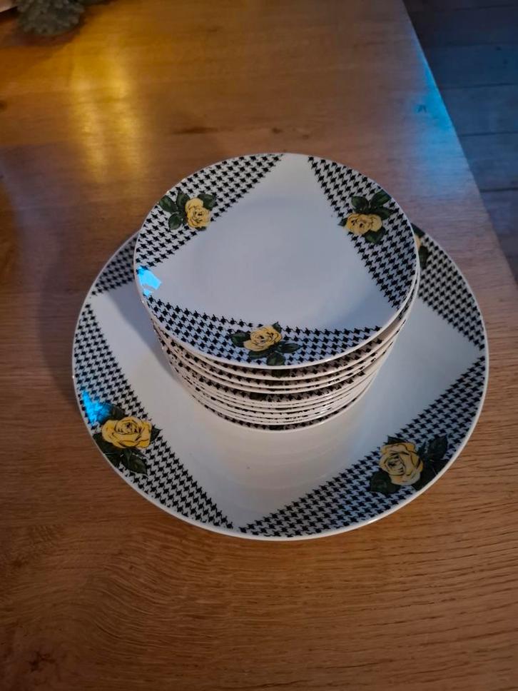 Winterling Vintage Gebakstel - 12 Bordjes & gebakschaal zgan, Huis en Inrichting, Keuken | Servies, Gebruikt, Bord(en), Overige stijlen