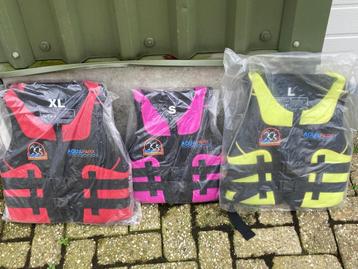 zwemvesten te koop beschikbaar voor biedingen