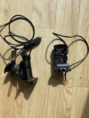 Garmin Zümo 550 houder voor auto met stekker en motor beschikbaar voor biedingen
