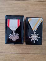 2 Japanse Medailles; Order of the Rising Sun, Sacred Treasur, Postzegels en Munten, Penningen en Medailles, Ophalen of Verzenden