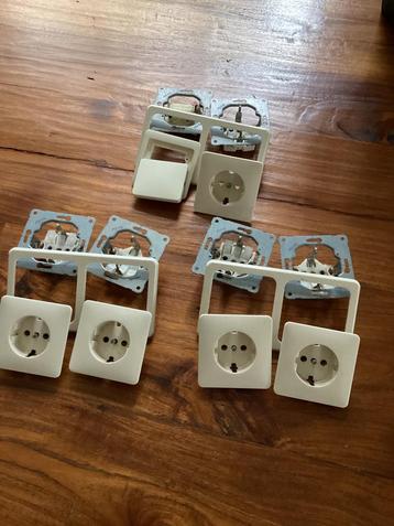 PEHA inbouw schakelmateriaal stopcontact elektra beschikbaar voor biedingen