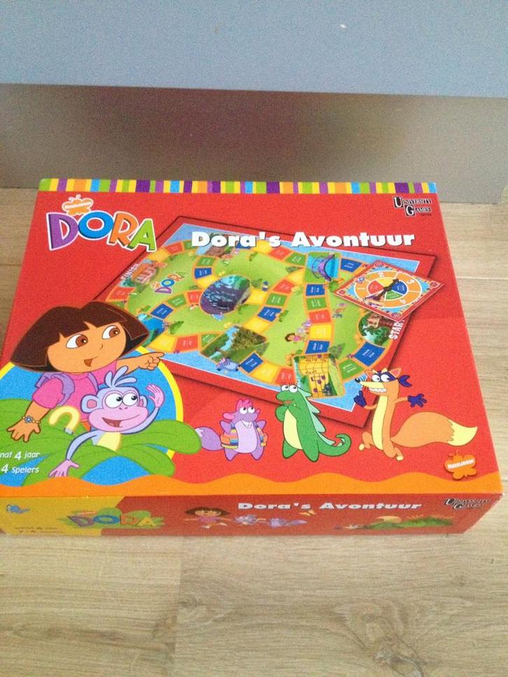 Dora avonturenspel COMPLEET ZGAN, Hobby en Vrije tijd, Gezelschapsspellen | Bordspellen, Zo goed als nieuw, Drie of vier spelers