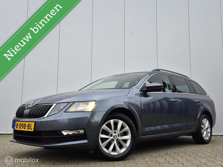SKODA OCTAVIA COMBI 1.5 TSI AUTOMAAT/HALF LEDER/LED/CARPLAY/, Auto's, Skoda, Bedrijf, Te koop, Octavia, ABS, Airbags, Airconditioning