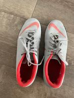 Zaalvoetbalschoenen nike, Ophalen of Verzenden, Gebruikt