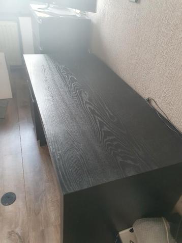 Te koop, zwart bruin bureau Ikea, Malm, NIEUWSTAAT - afbeelding 5