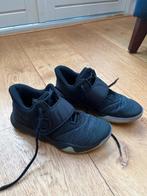 Nike KD Trey5 mt 40 baskerbalschoenen, Sport en Fitness, Basketbal, Ophalen of Verzenden, Zo goed als nieuw, Schoenen