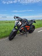 KTM 1290 SUPER DUKE R nieuw staat dealer onderhouden, Motoren, Motoren | KTM, 2 cilinders, Motorrijbewijs A, Handvatverwarming