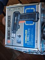 Black & Decker 4.8V Accuboormachine met Oplader, Doe-het-zelf en Verbouw, Gereedschap | Boormachines, Gebruikt, Variabele snelheid