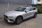 Volvo V60 Cross Country 2.0 B5 AWD Ultimate 250PK Autom Pano, Auto's, Volvo, 15 km/l, 4 cilinders, 1969 cc, 109 €/maand