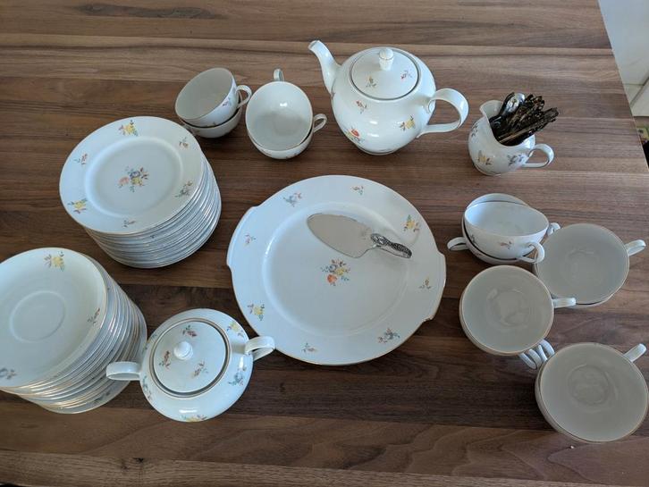 12-delig theeservies met bloemmotief, Antiek en Kunst, Antiek | Servies los, Ophalen