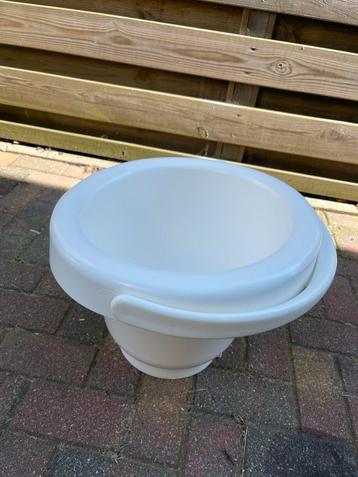 Bébé Bubble Tummy Tub beschikbaar voor biedingen