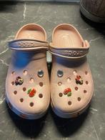 Crocs roze met pins, Instappers, Ophalen of Verzenden, Crocs, Roze
