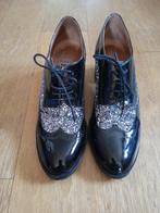 Leuke leren glitter veterschoenen van Sarenza, maat 39., Ophalen of Verzenden, Zo goed als nieuw, Zwart