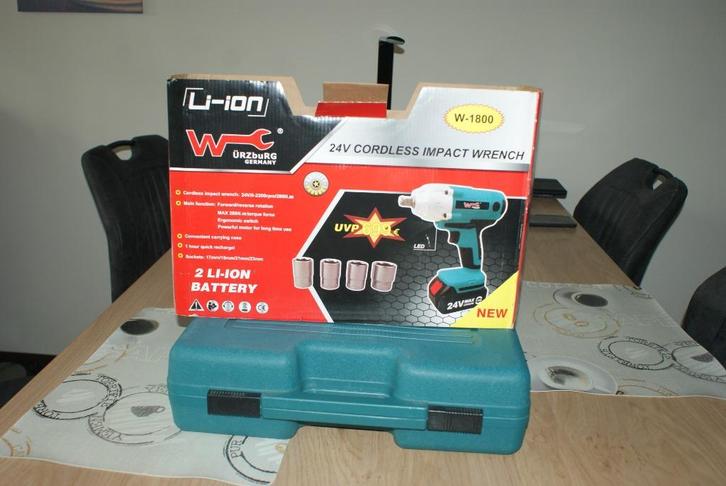 slagmoer aanzetter nieuw wurzburg  setje inclusief accu's, Doe-het-zelf en Verbouw, Gereedschap | Boormachines, Nieuw, Boor- en Schroefmachine