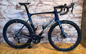 Mendiz F9 Carbon Racefiets - Shimano Ultegra Nieuw -33% beschikbaar voor biedingen
