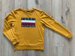 Als nieuw Tommy Hilfiger trui sweater okergeel mosterd 164, Ophalen of Verzenden, Zo goed als nieuw, Jongen, Trui of Vest
