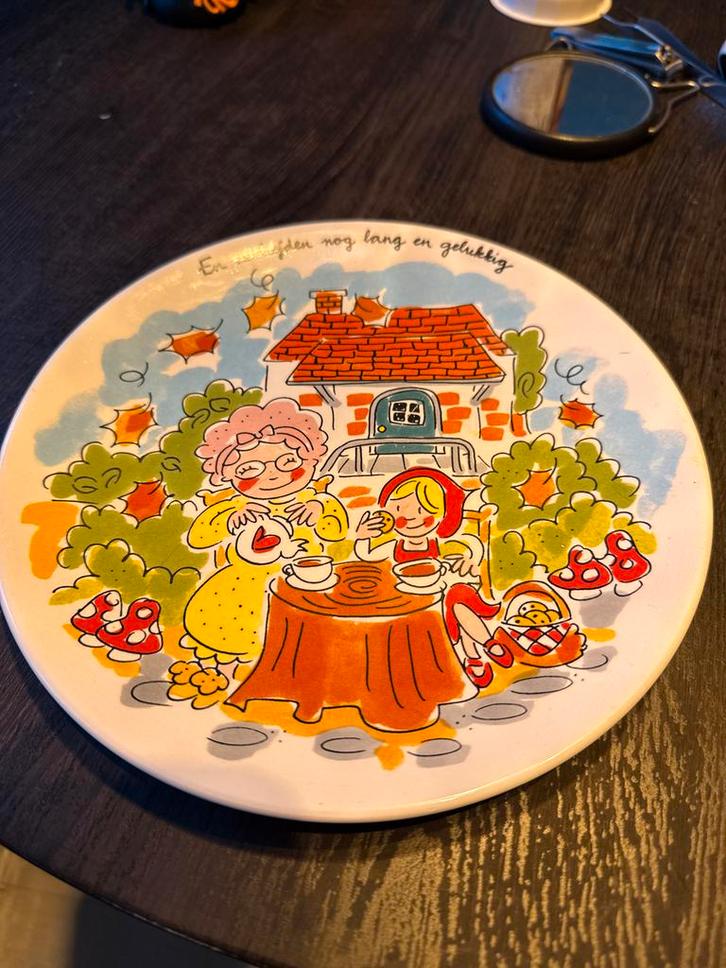 Efteling Blond Amsterdam Bord, Verzamelen, Porselein, Kristal en Bestek, Zo goed als nieuw, Bord of Schaal, Porselein, Ophalen of Verzenden