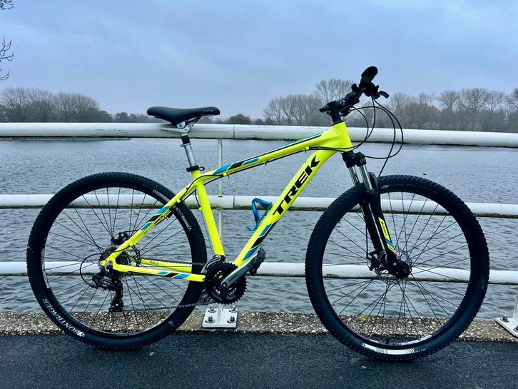 Trek Marlin 5 - Shimano - 29 inch - Frame M - Schijfremmen, Fietsen en Brommers, Fietsen | Mountainbikes en ATB, Gebruikt, Trek
