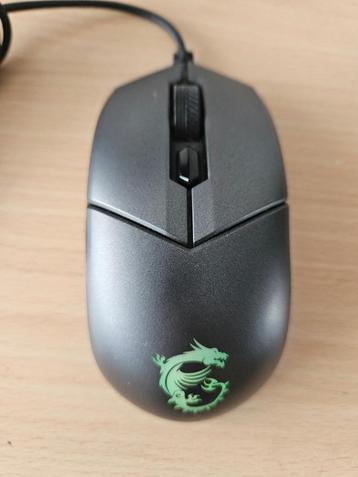 MSI CLUTCH GM11 RGB Gaming Muis beschikbaar voor biedingen