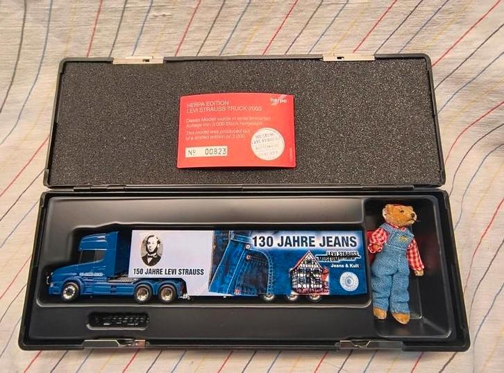 Scania Herpa Levi Strauss Truck 2003 Limited Edition 149259, Hobby en Vrije tijd, Modelauto's | 1:87, Zo goed als nieuw, Bus of Vrachtwagen