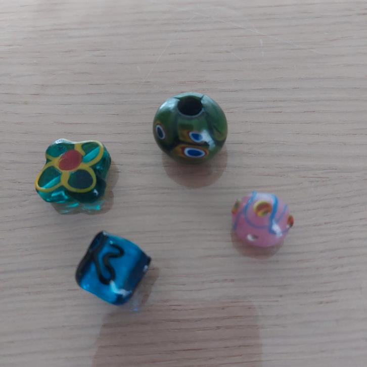 Glazen Kralen Set - Diverse Kleuren en Vormen, Hobby en Vrije tijd, Kralen en Sieraden maken, Gebruikt, Kraal, Ophalen of Verzenden