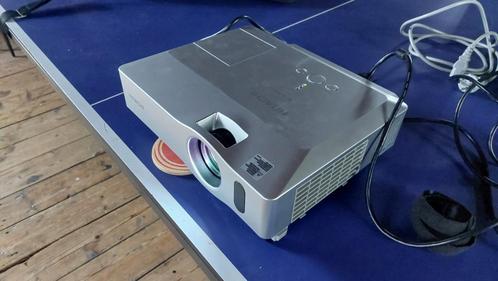 Hitachi CP-X450 projector beamer, Audio, Tv en Foto, Beamers, Gebruikt, DLP, Overige resoluties, Ophalen of Verzenden