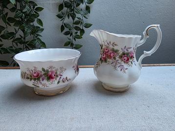 Suikerpot roomkan Royal Albert beschikbaar voor biedingen