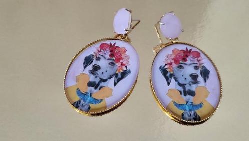 Oorbellen met Dalmatiër, Sieraden, Tassen en Uiterlijk, Oorbellen, Nieuw, Knopjes of Stekers, Overige materialen, Goud, Verzenden