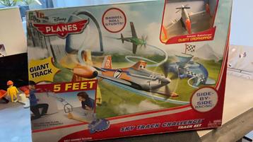 Nieuw in doos disney planes dusty crophopper en baan sint beschikbaar voor biedingen
