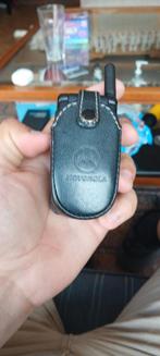 Motorola GSM Inklapmodel met Hoes, Telecommunicatie, Mobiele telefoons | Motorola, Gebruikt, Geen camera, Zwart, Fysiek toetsenbord