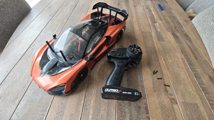 Tamiya Senna RC Auto + Dumbo DDF 350 Controller, Hobby en Vrije tijd, Modelbouw | Auto's en Voertuigen, Gebruikt, Auto, 1:50 of kleiner