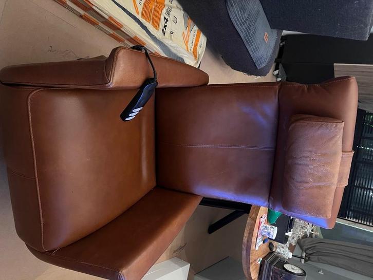 Prominent elektrische relaxstoel, Huis en Inrichting, Stoelen, Gebruikt, Eén, Leer, Bruin, Ophalen