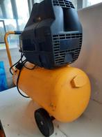 lucht compressor DeWalt, Doe-het-zelf en Verbouw, Compressors, Ophalen, Gebruikt, 6 tot 10 bar, Minder dan 200 liter/min