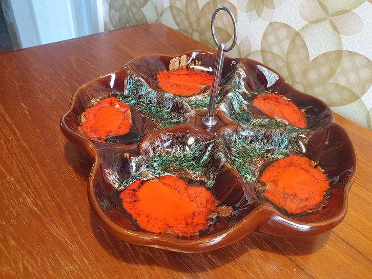 Vintage Vallauris Vakjesschaal, Huis en Inrichting, Woonaccessoires | Schalen en Manden, Gebruikt, Schaal, Overige vormen, Porselein of Keramiek