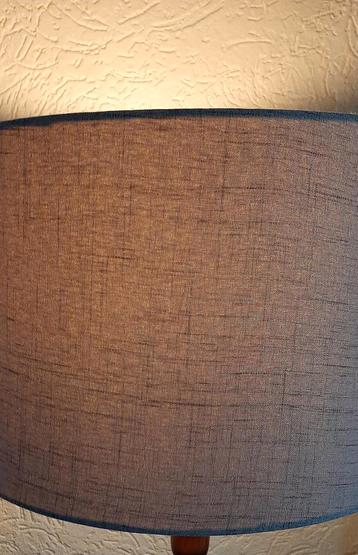 2 Identieke Beige lampenkappen - € 3,50 per stuk beschikbaar voor biedingen