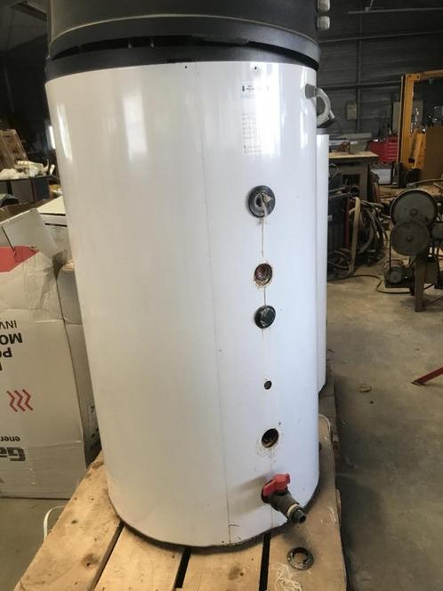 Vaten voor verwarming 200 en 270 liter met 2000W verwarming, Doe-het-zelf en Verbouw, Verwarming en Radiatoren, Gebruikt, Overige typen