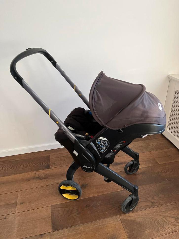Doona Autostoel/Kinderwagen - In goede staat!, Kinderen en Baby's, Kinderwagens en Combinaties, Zo goed als nieuw, Kinderwagen