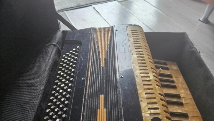 Firotti Accordeon, Muziek en Instrumenten, Accordeons, Gebruikt, Toetsaccordeon, 120-bas, Overige merken, Met koffer, Ophalen of Verzenden